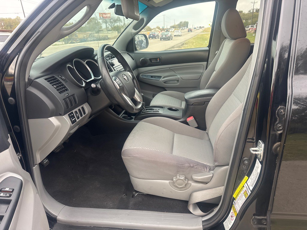2012 Toyota Tacoma Image 9