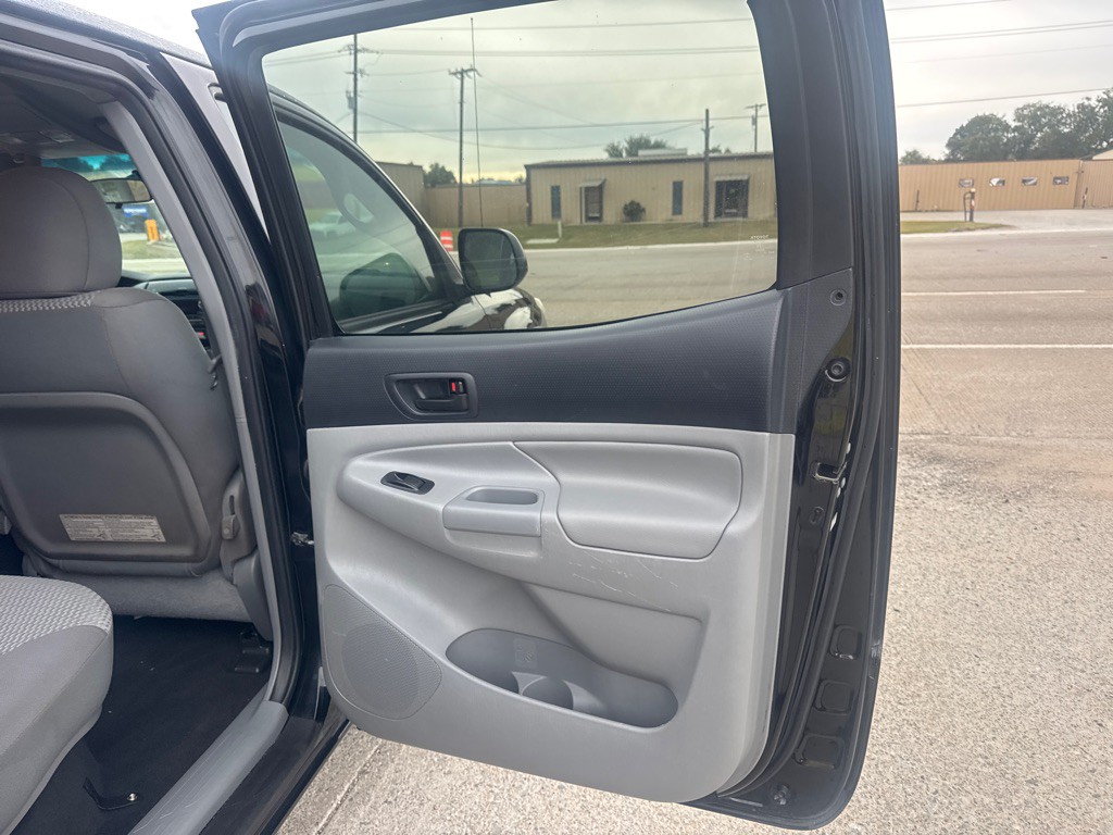 2012 Toyota Tacoma Image 15