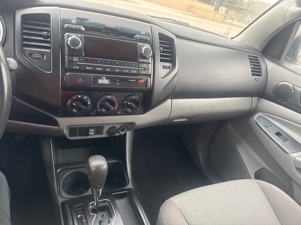 2012 Toyota Tacoma Image 19