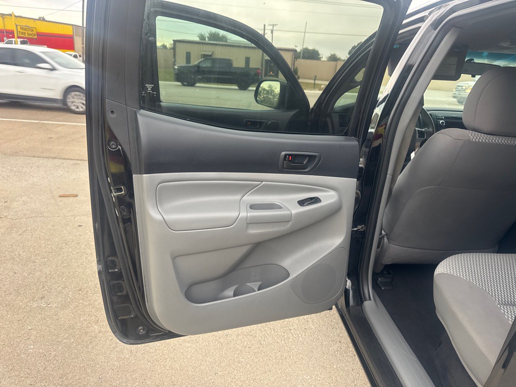 2012 Toyota Tacoma Image 13