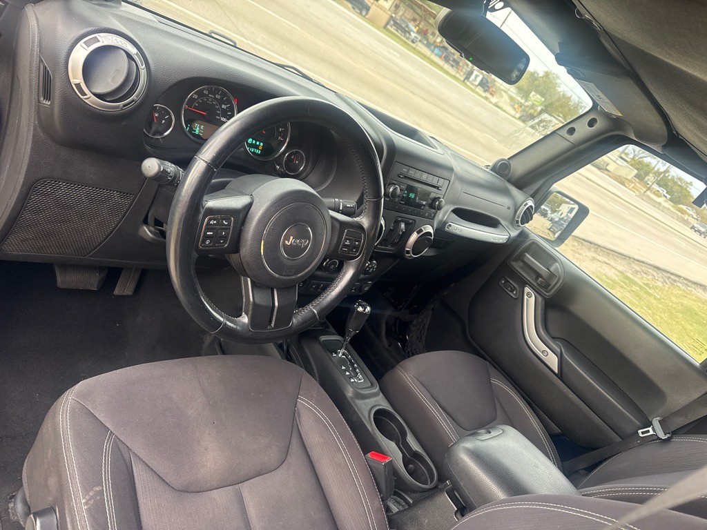 2013 Jeep Wrangler Unlimited Image 10