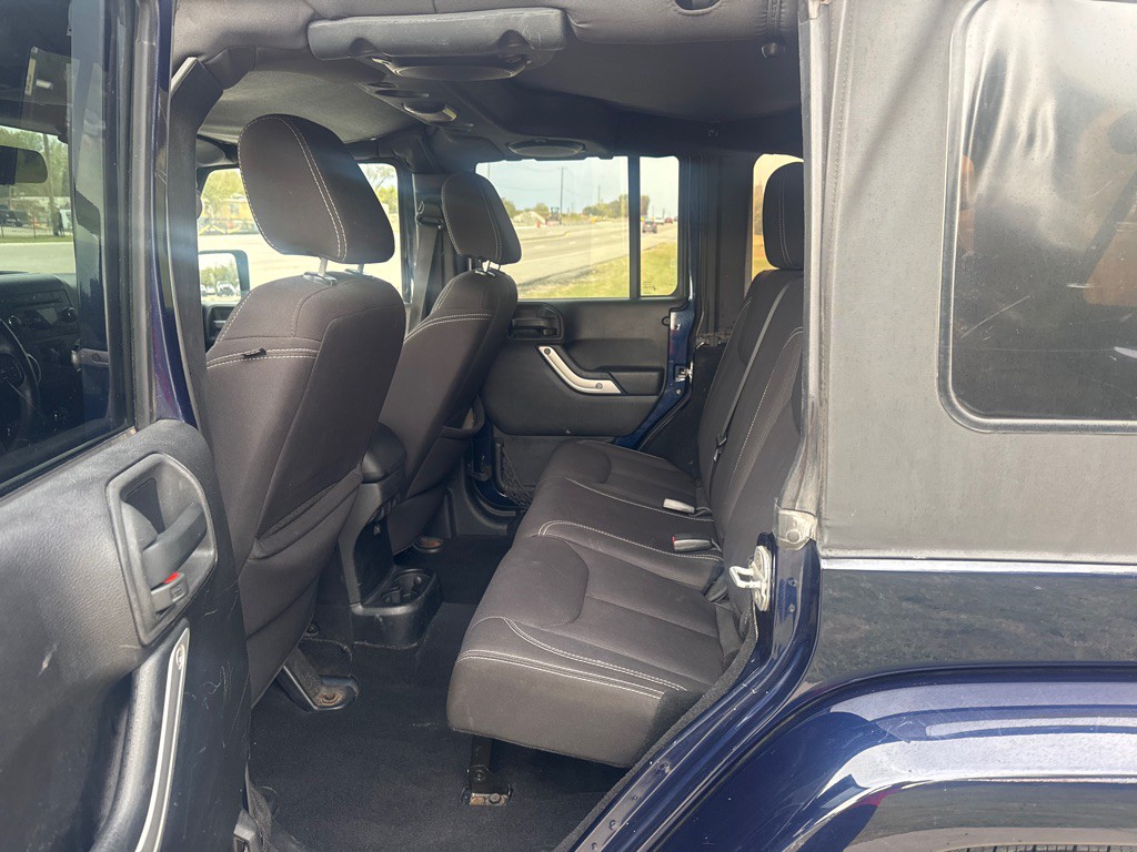 2013 Jeep Wrangler Unlimited Image 12