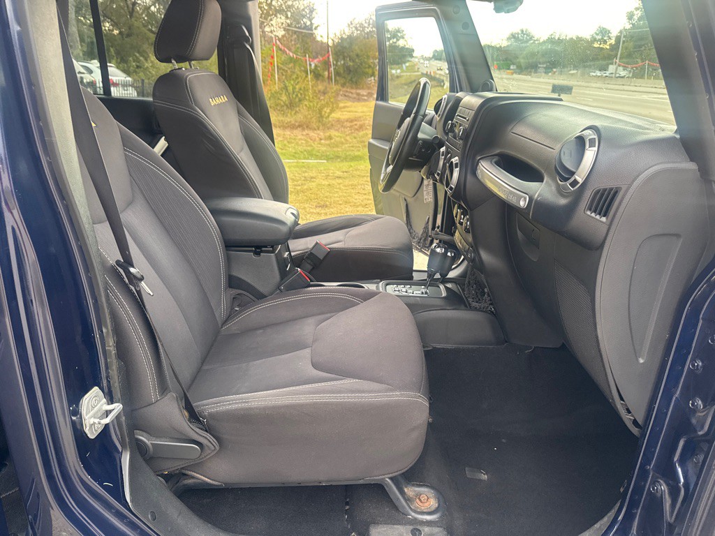 2013 Jeep Wrangler Unlimited Image 16