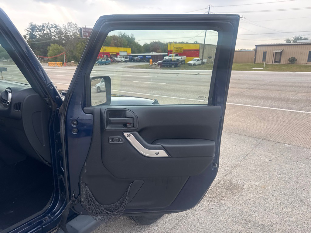 2013 Jeep Wrangler Unlimited Image 18