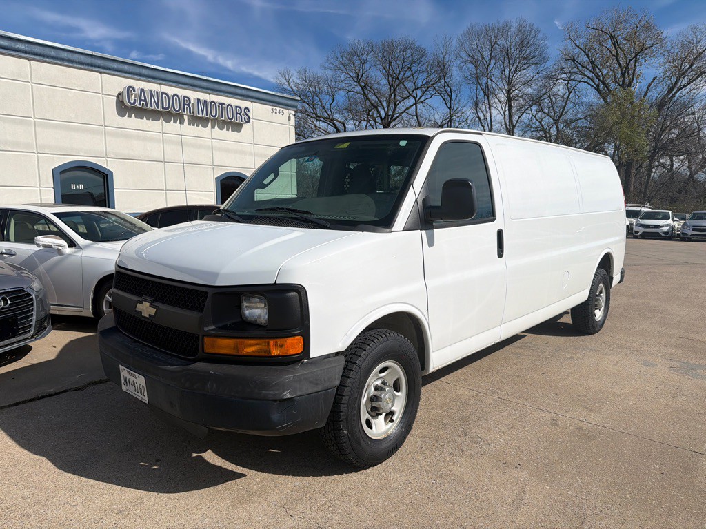 2016 Chevrolet Express Image 1