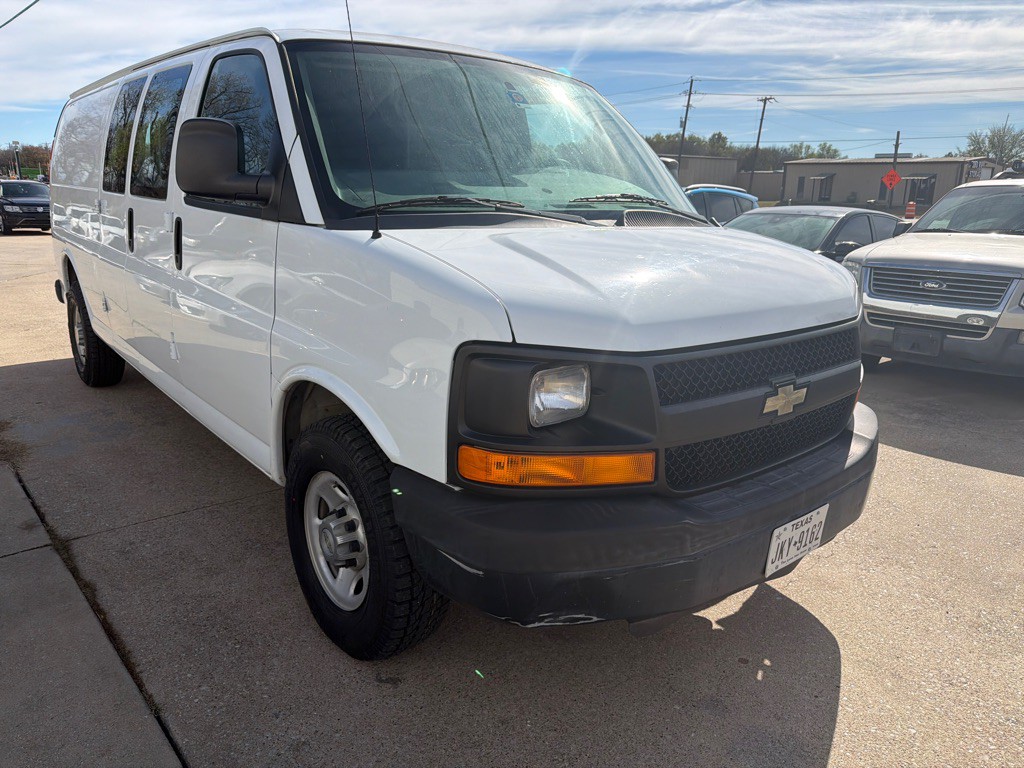 2016 Chevrolet Express Image 7