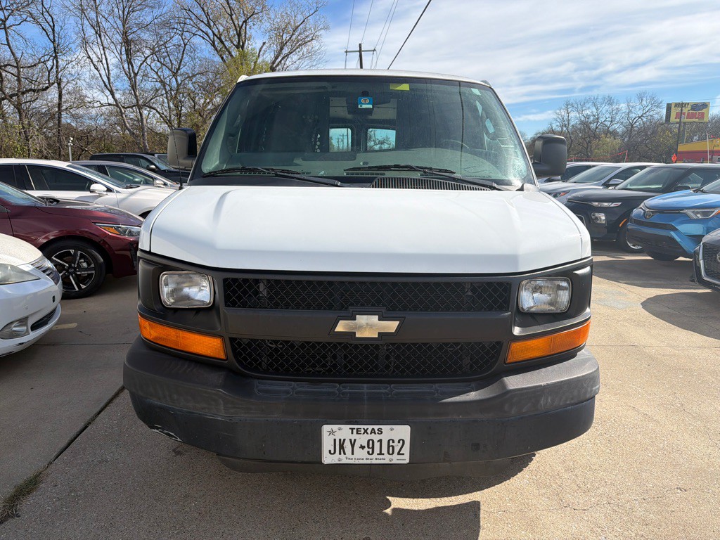 2016 Chevrolet Express Image 8