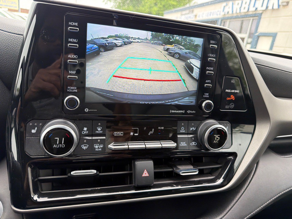 2021 Toyota Highlander Image 21