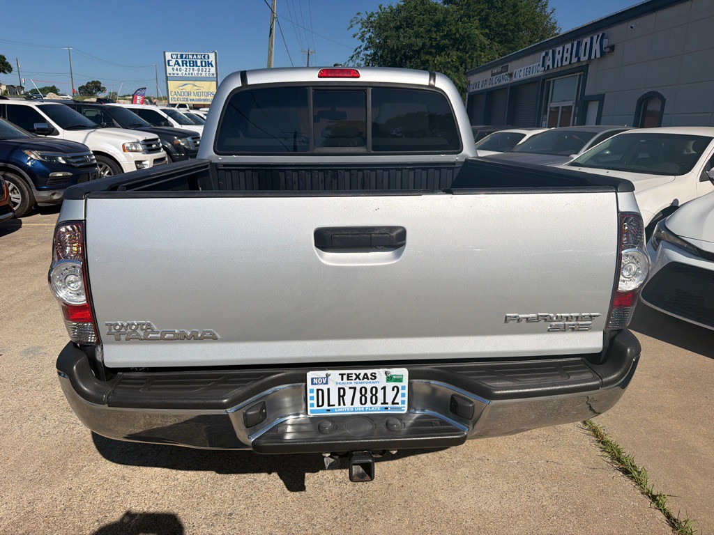 2011 Toyota Tacoma Image 4