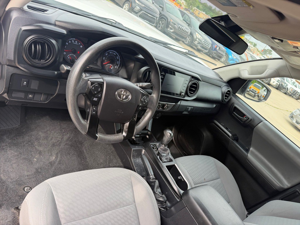 2021 Toyota Tacoma Image 10