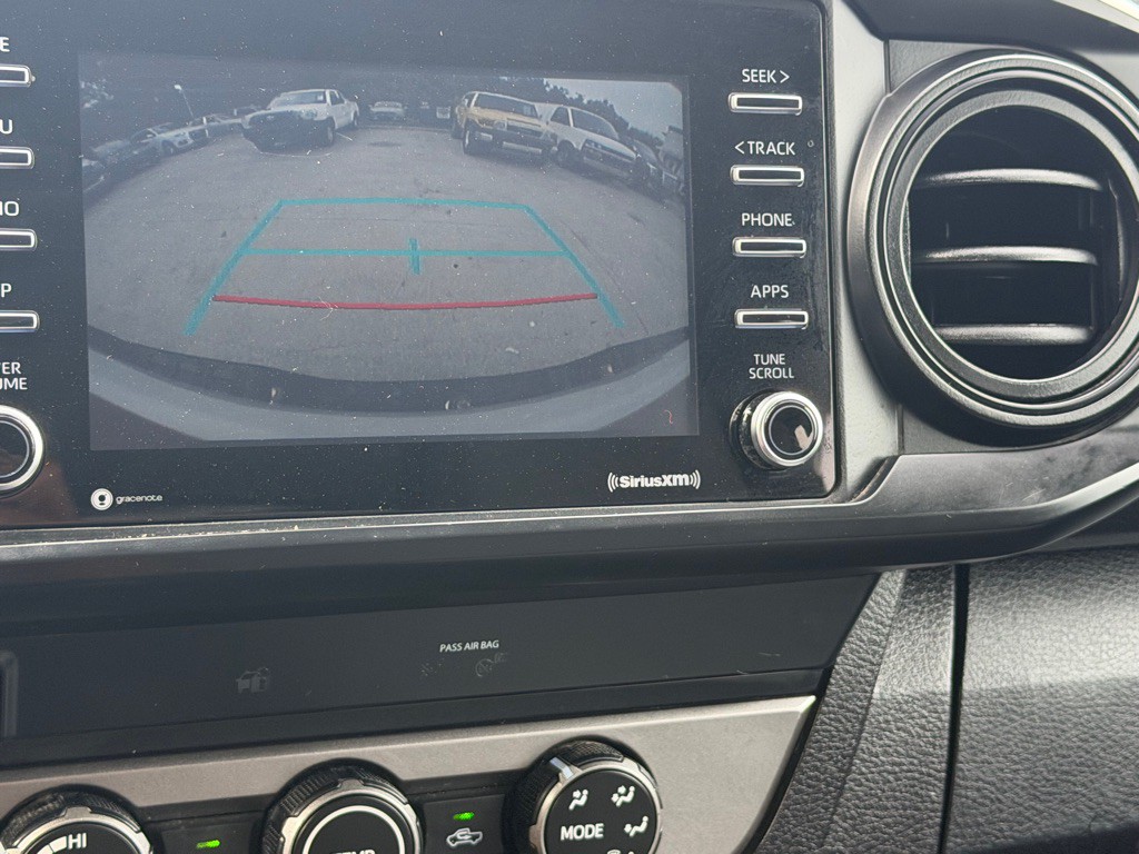 2021 Toyota Tacoma Image 18