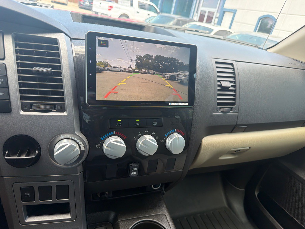 2010 Toyota Tundra Image 22