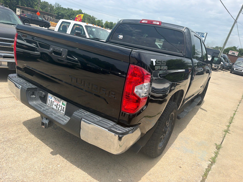 2017 Toyota Tundra Image 4