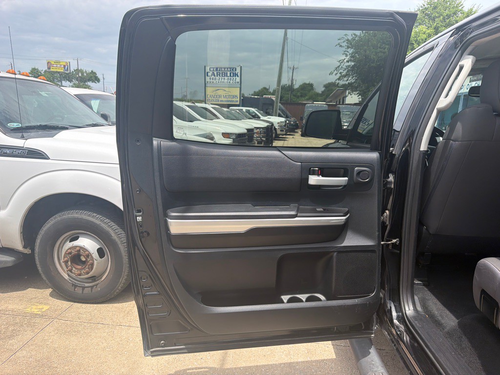 2017 Toyota Tundra Image 11