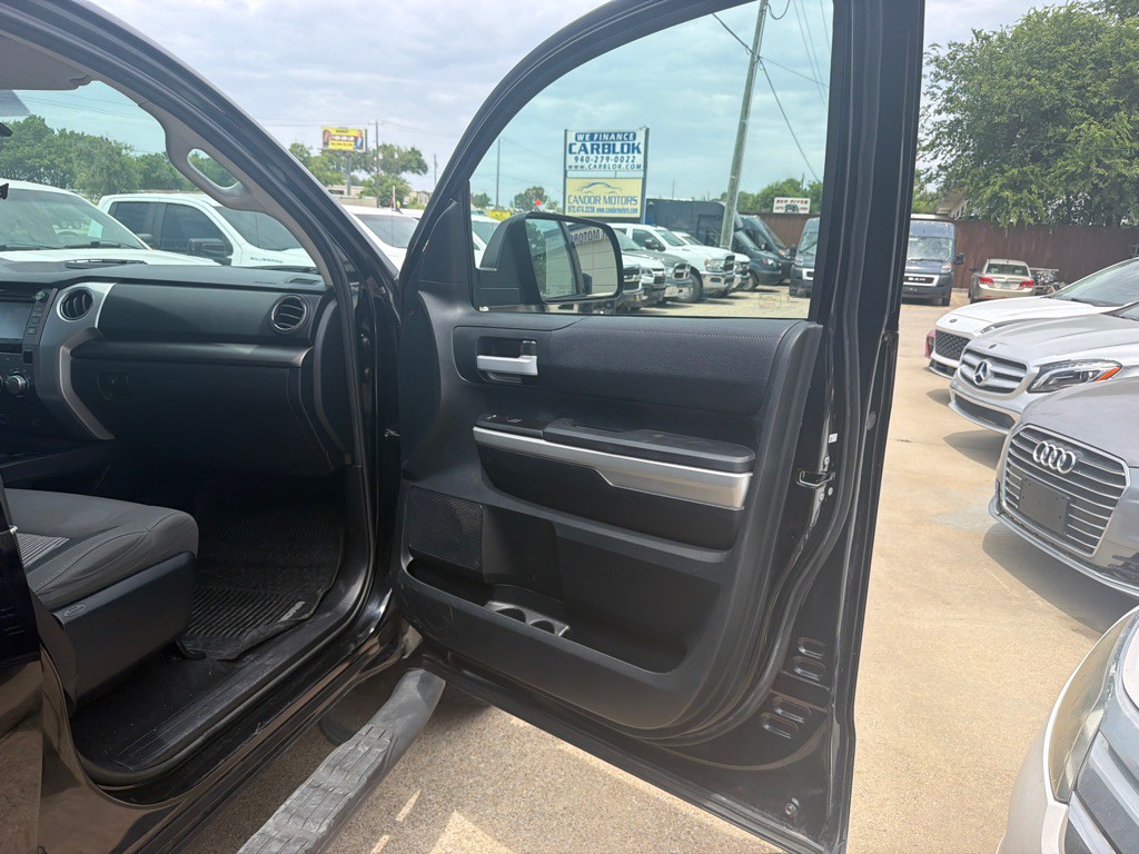 2017 Toyota Tundra Image 15