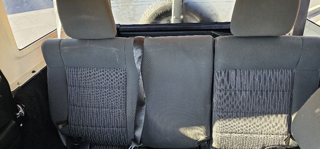 2011 Jeep Wrangler Unlimited Image 7