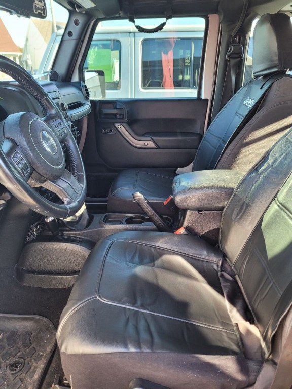 2013 Jeep Wrangler Image 7