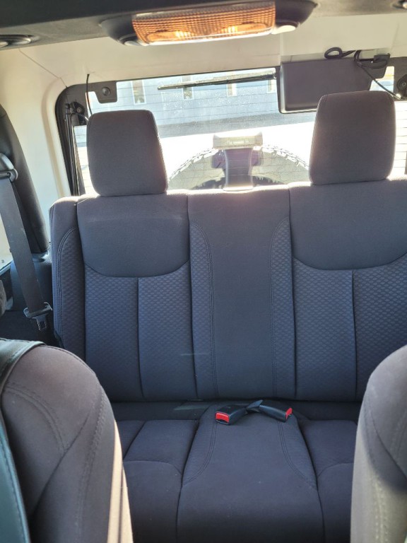 2013 Jeep Wrangler Image 11