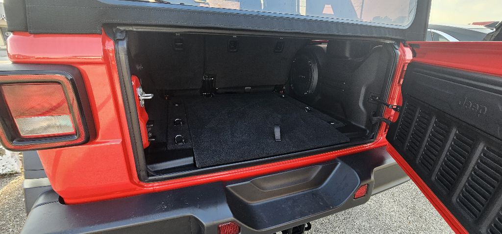 2024 Jeep Wrangler Image 6