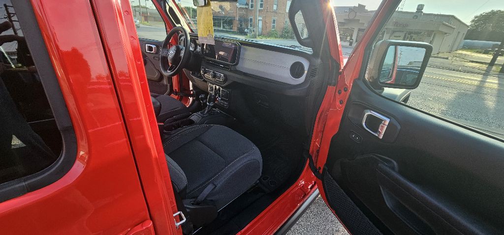 2024 Jeep Wrangler Image 13