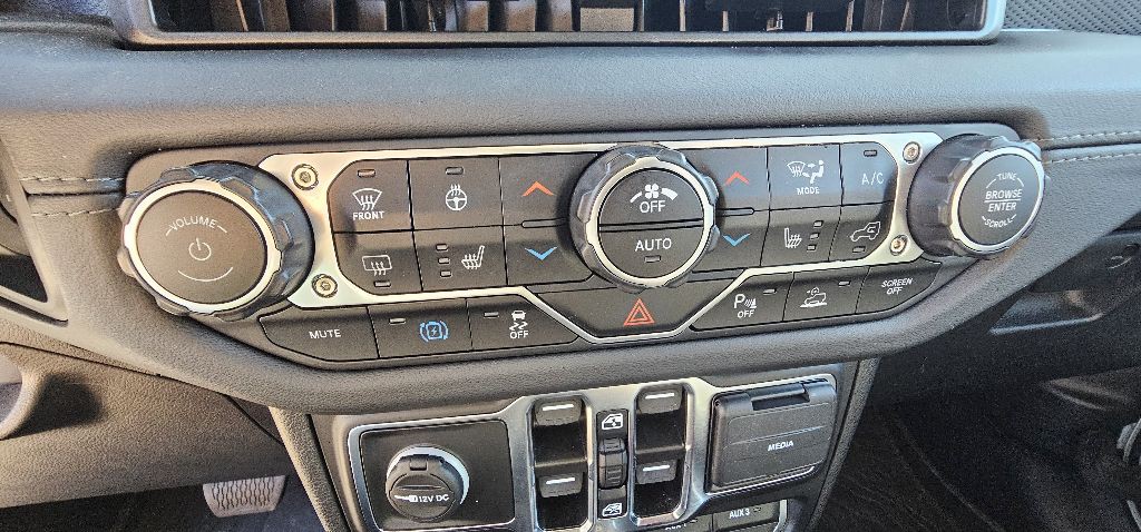 2024 Jeep Wrangler Image 12