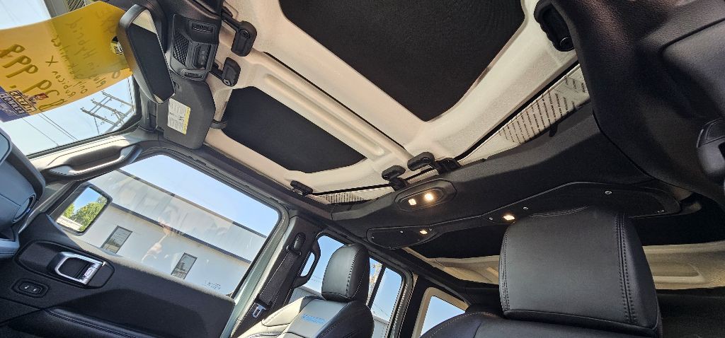 2024 Jeep Wrangler Image 13