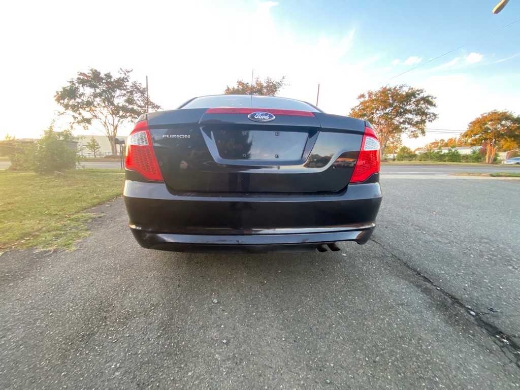 2010 Ford Fusion Image 8