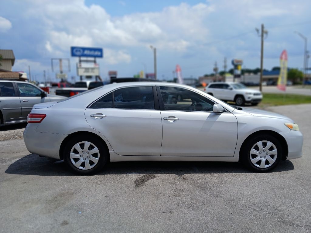 2011 Toyota Camry Image 5