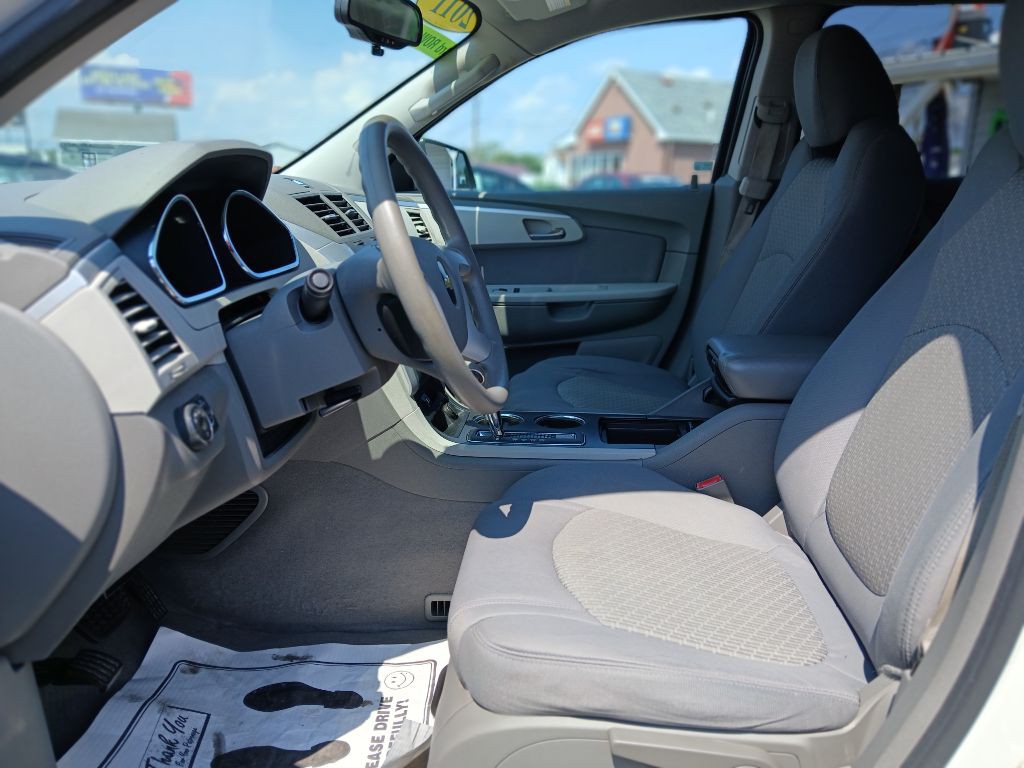 2011 Chevrolet Traverse Image 8