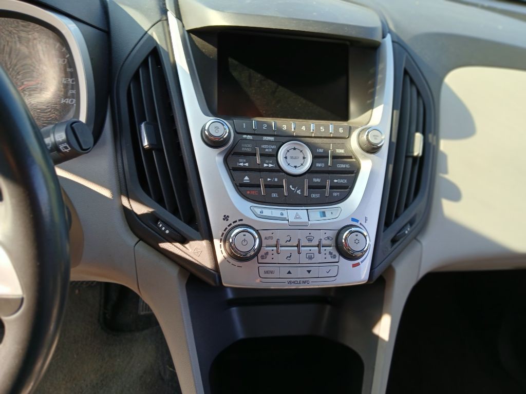 2010 Chevrolet Equinox Image 6