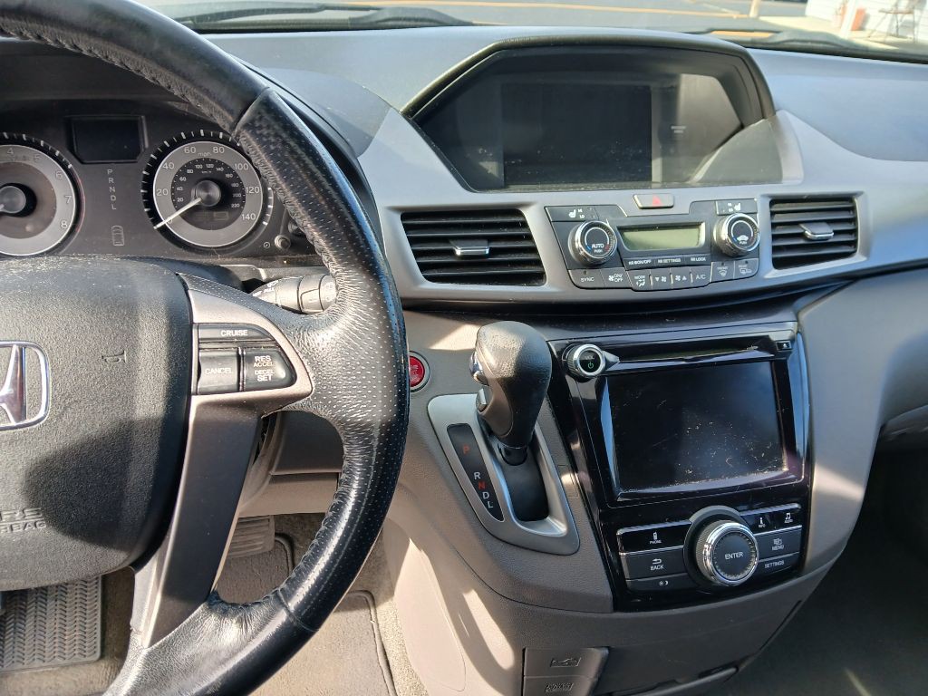 2015 Honda Odyssey Image 5