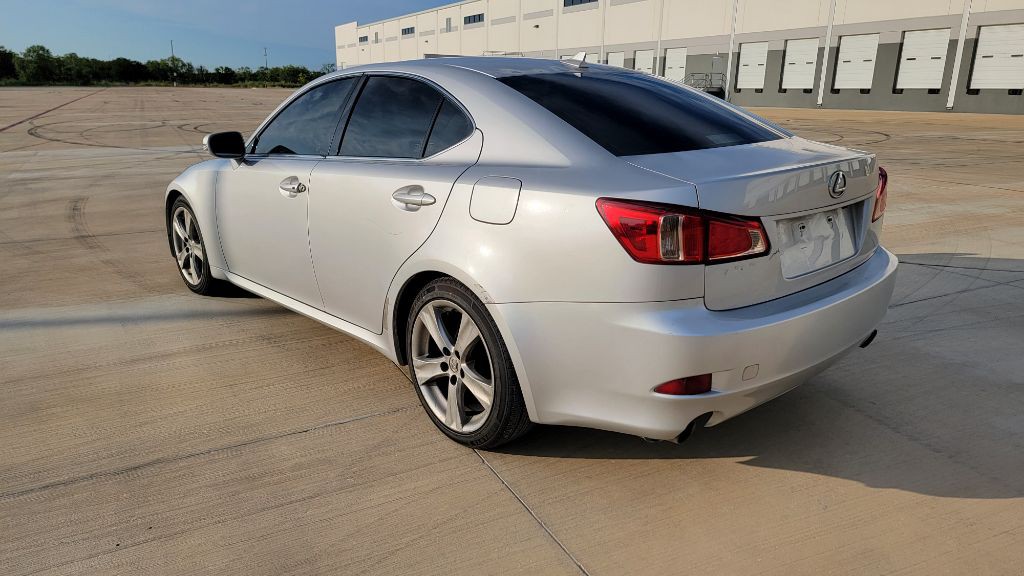 2012 Lexus IS Image 7