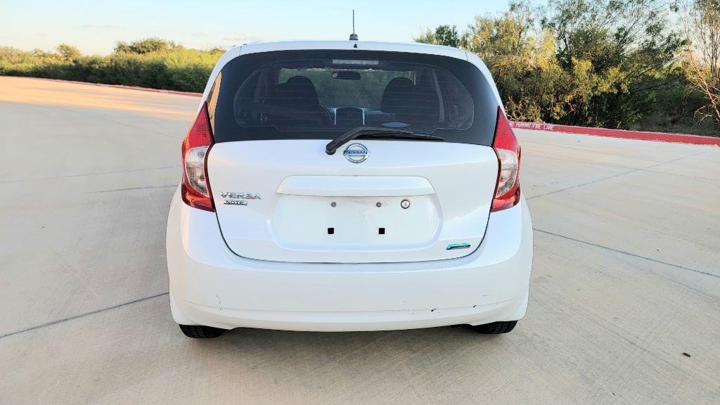 2015 Nissan Versa Image 6