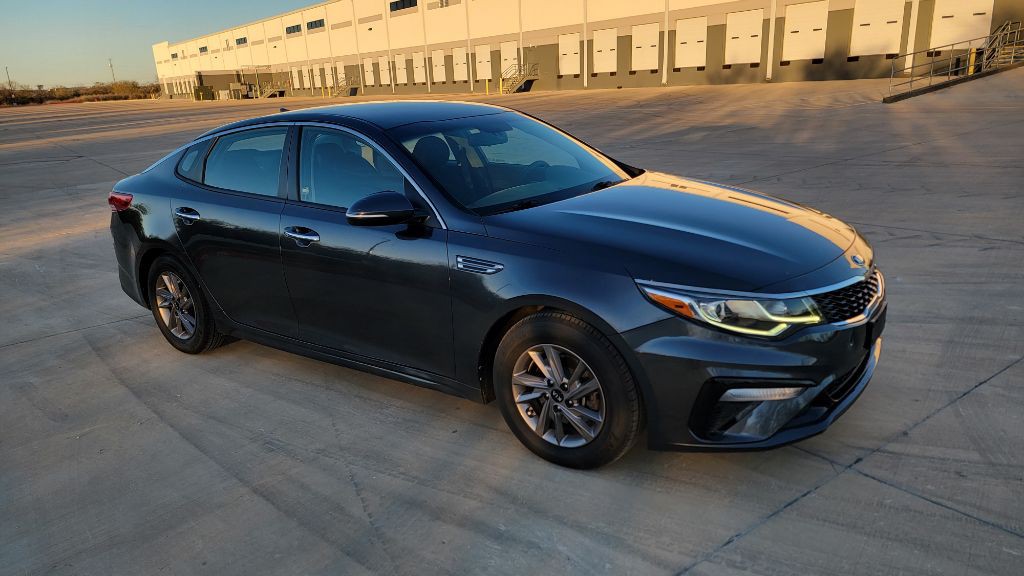 2020 Kia Optima Image 3