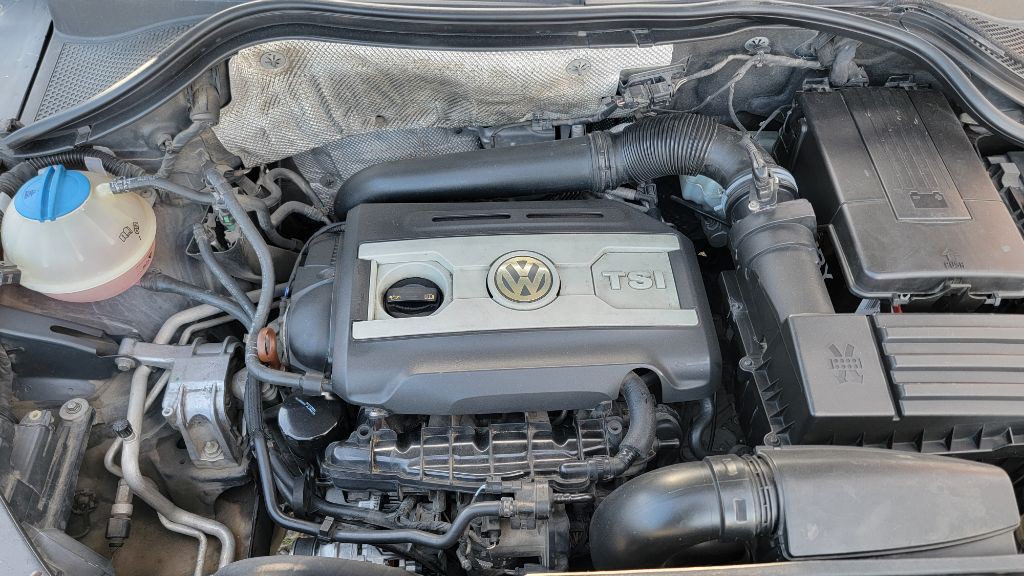 2012 Volkswagen Tiguan Image 11