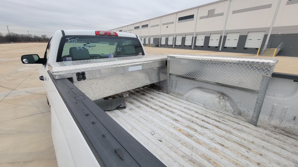 2015 Chevrolet Silverado 1500 Image 1