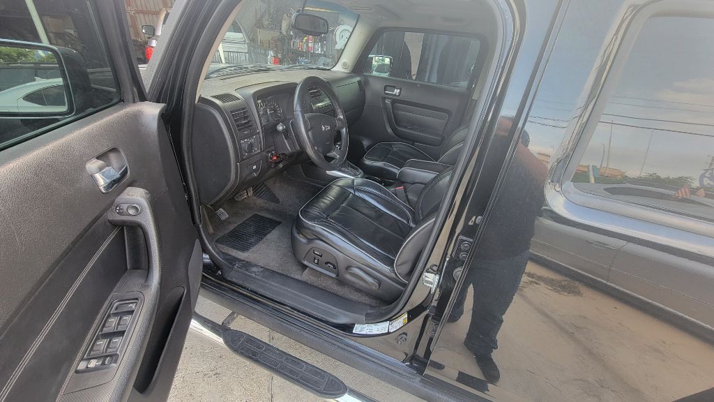 2006 HUMMER H3 Image 11
