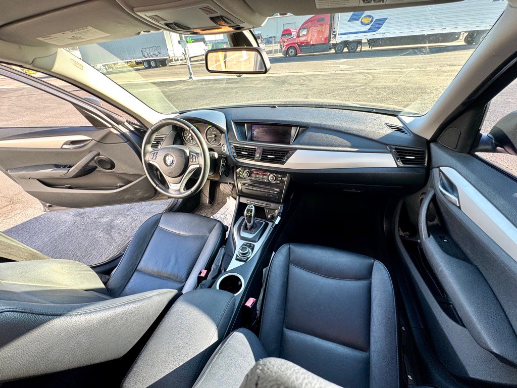 2013 BMW X1 Image 18