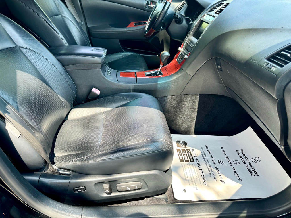 2007 Lexus ES 350 Image 24