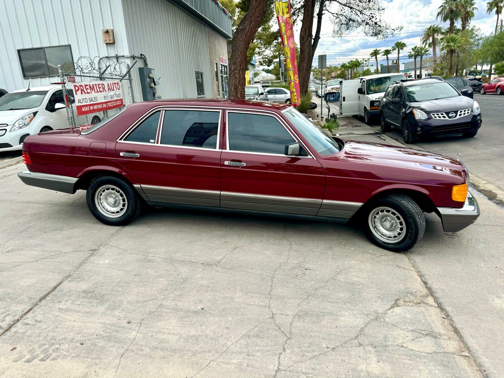 1985 Mercedes-Benz 500 Image 4