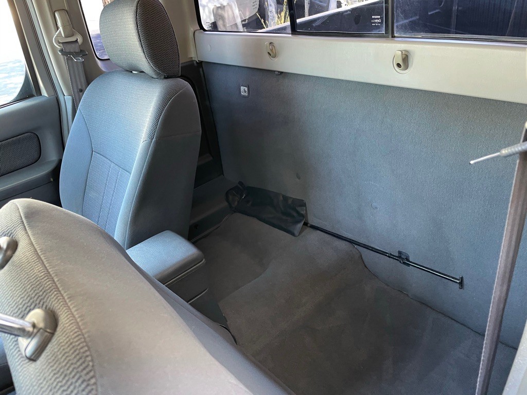 2003 Nissan Frontier Image 21