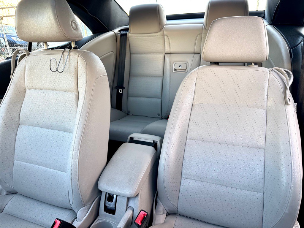 2008 Volkswagen Eos Image 12