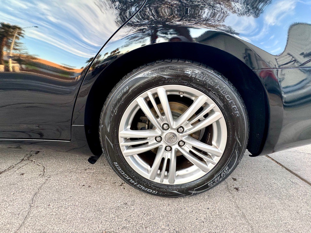 2013 INFINITI G37 Image 9