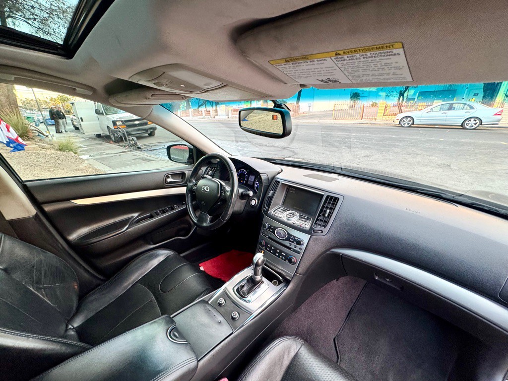 2013 INFINITI G37 Image 21