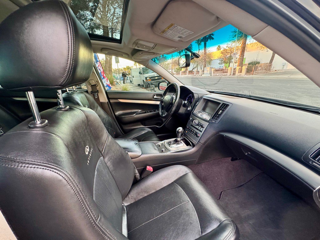2013 INFINITI G37 Image 22