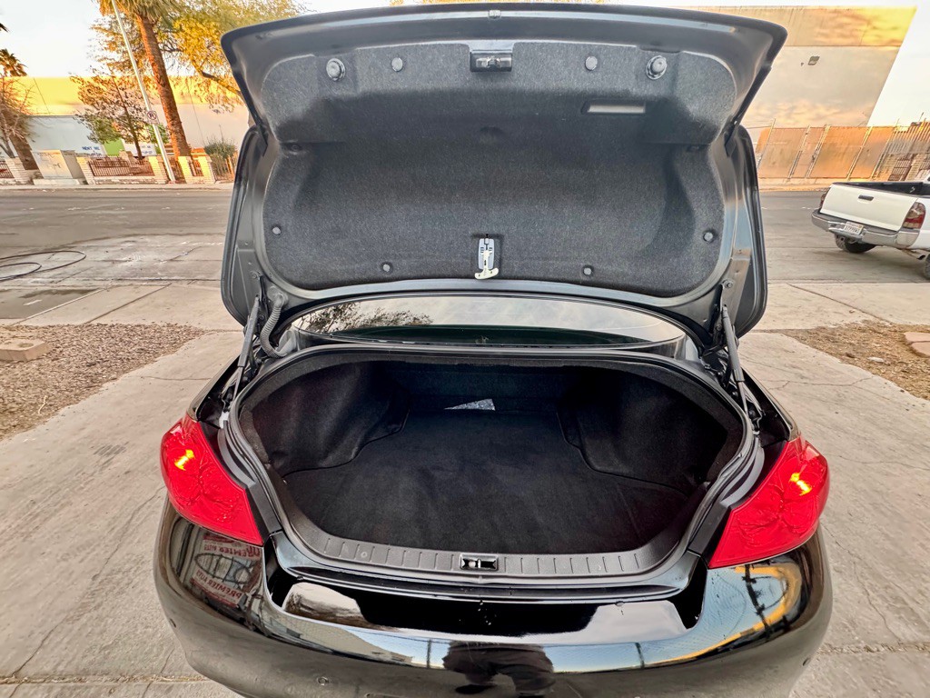 2013 INFINITI G37 Image 24
