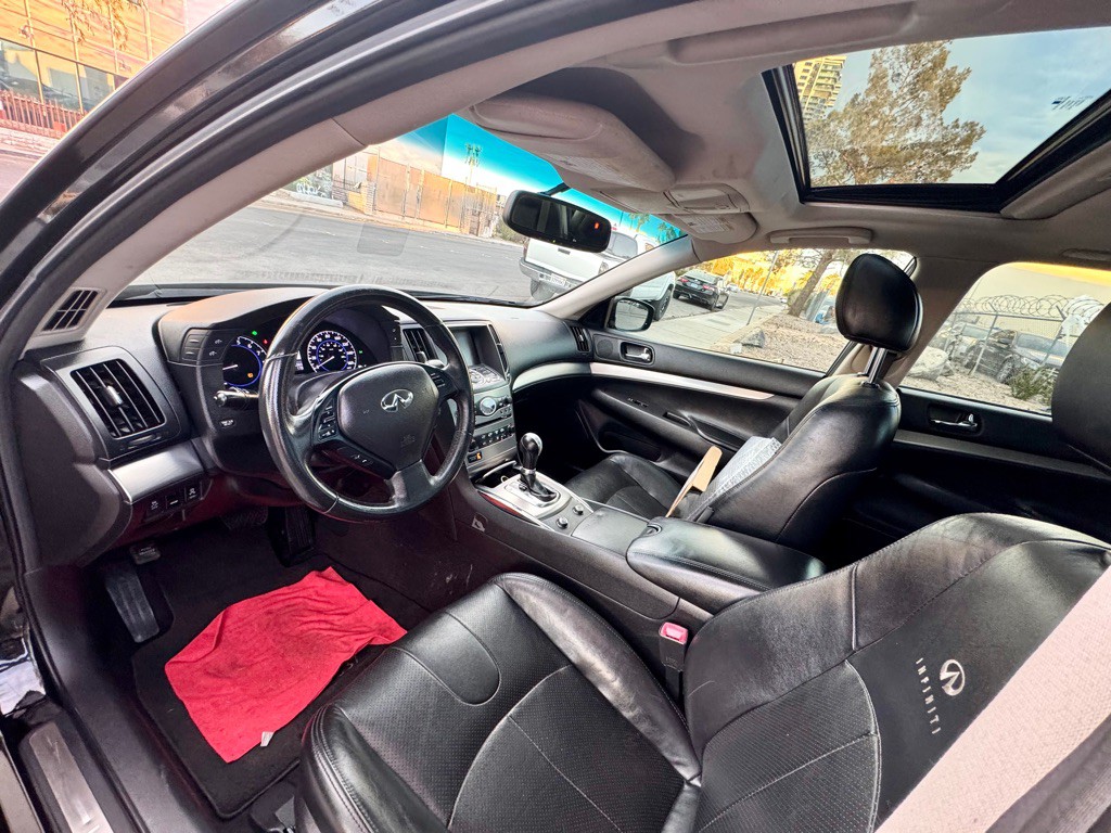 2013 INFINITI G37 Image 25