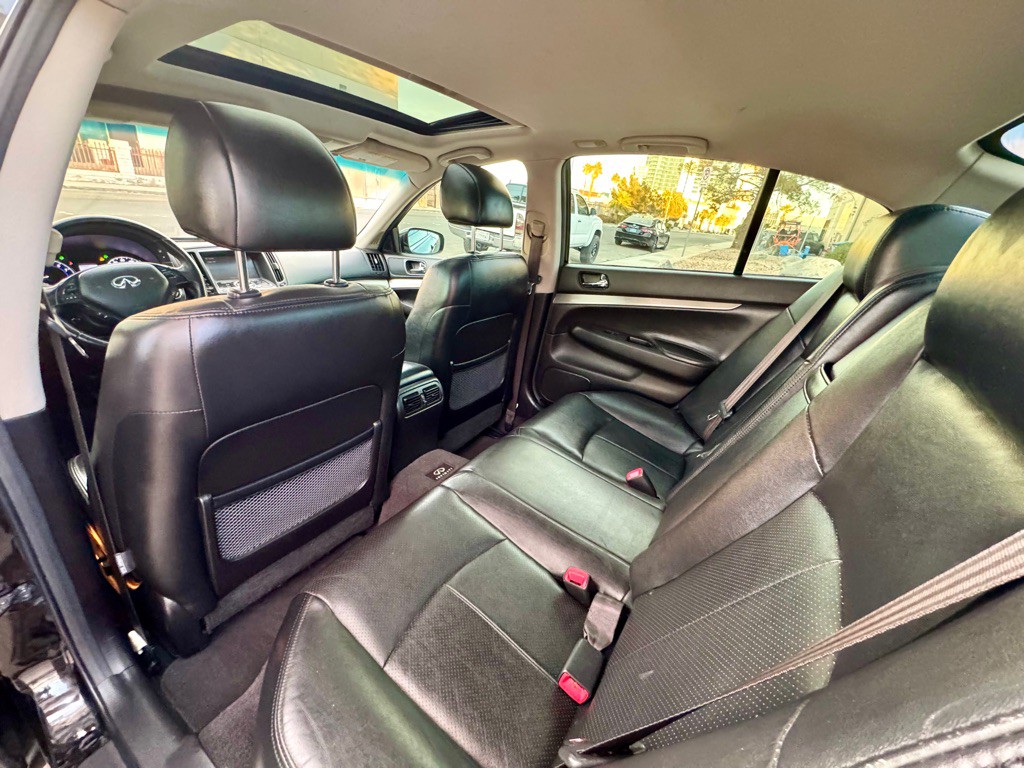 2013 INFINITI G37 Image 26