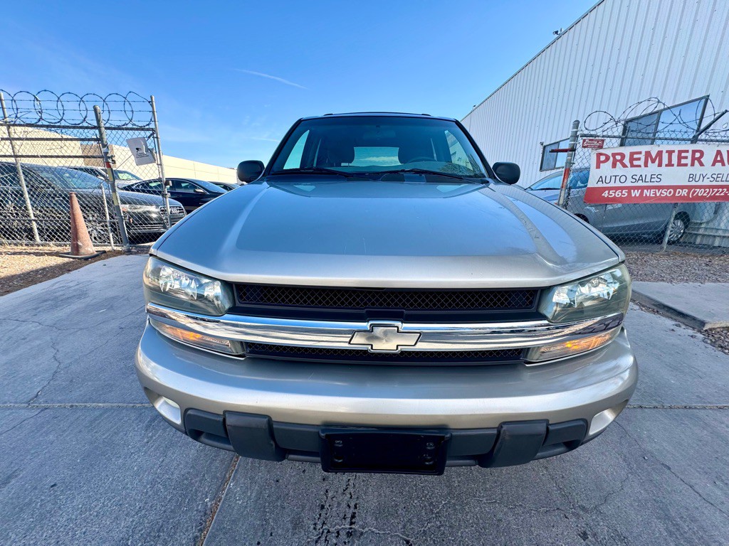 2003 Chevrolet Trailblazer Image 2