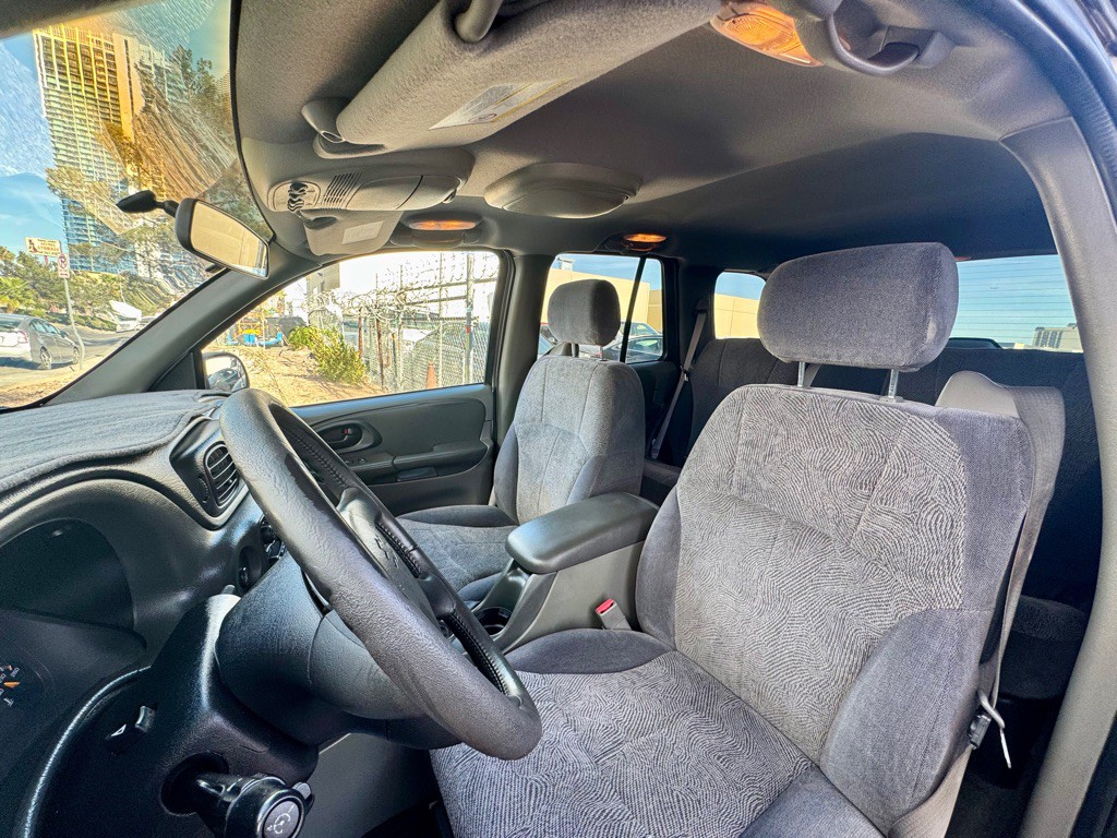 2003 Chevrolet Trailblazer Image 12